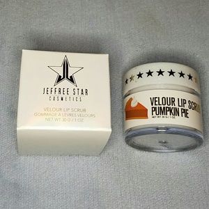SOLD Jeffree star lip scrub in PUMPKIN PIE